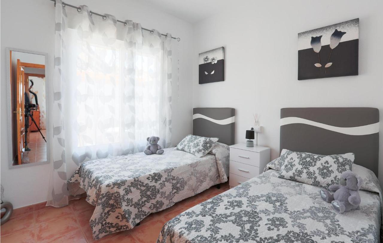 2 Bedroom Lovely Home In มาซาร์รอน ภายนอก รูปภาพ