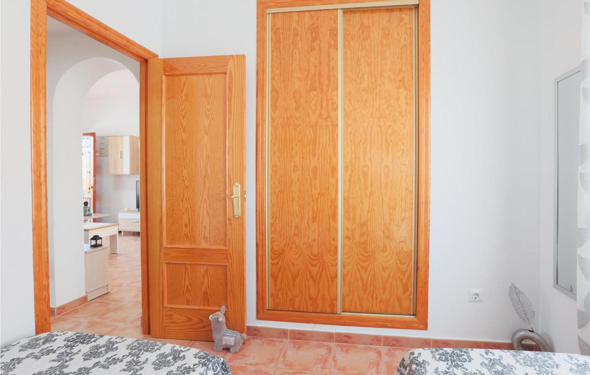 2 Bedroom Lovely Home In มาซาร์รอน ภายนอก รูปภาพ